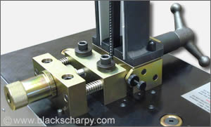 Charpy/Izod Clamp